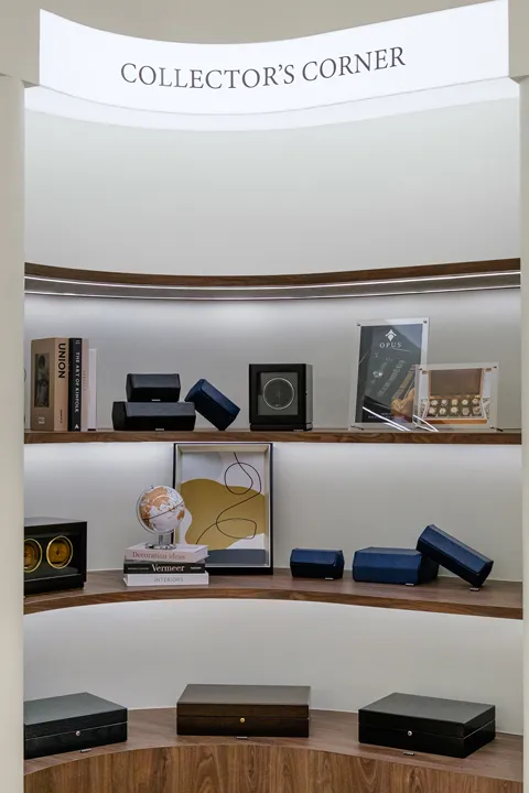 GMT Watch Masion เปิด Store ใหม่ @ Siam Paragon Delugs Leather Straps and Independent Watch Brands at GMT Watch Maison