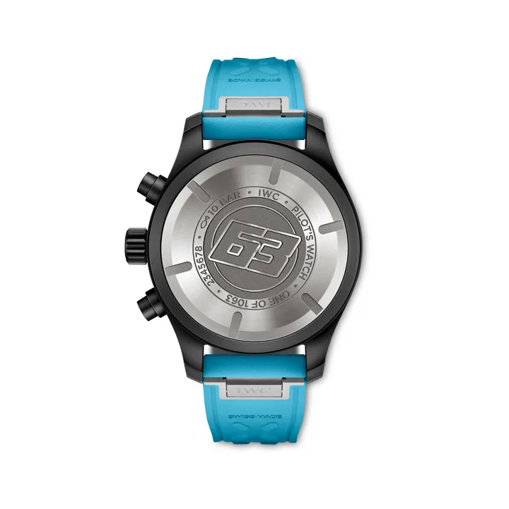 IWC Pilots Watch Chronograph 41 George Russell 2 ทางเลือกจากนักแข่งชื่อดัง ฝาหลังไทเทเนียมสลักหมายเลข 63 ของ George Russell บนนาฬิกา IWC