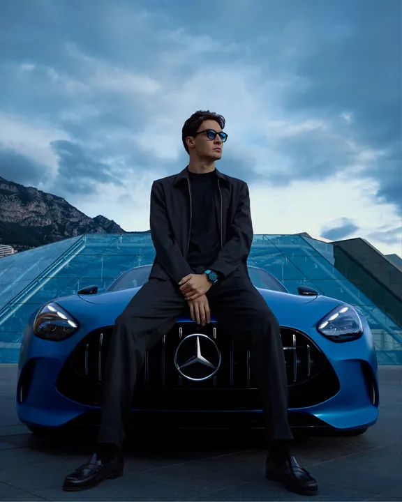 IWC Pilots Watch Chronograph 41 George Russell 2 ทางเลือกจากนักแข่งชื่อดัง นาฬิกา IWC Pilot’s Watch Chronograph 41 George Russell หน้าปัดสีดำพรายน้ำสีฟ้า