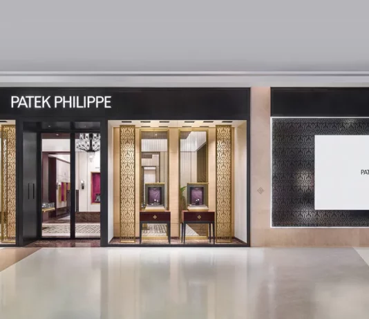 บรรยากาศภายใน Patek Philippe Boutique สยามพารากอน, นาฬิกา Patek Philippe