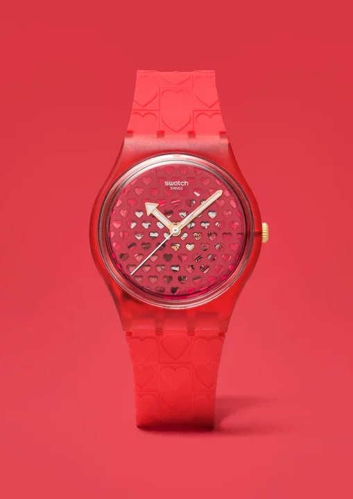 SWATCH LOVE AND BLAH และ LOVE IN SCARLET ฉลองวาเลนไทน์กับของขวัญสุดพิเศษ นาฬิกา Swatch รุ่น LOVE IN SCARLET สีแดง พร้อมดีไซน์รูปหัวใจ