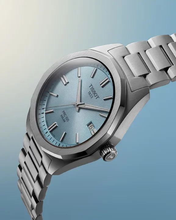 นาฬิกา Tissot PRC 100 Solar 2026 รุ่นใหม่ขนาด 34 มม. หน้าปัดสีไอซ์บลู