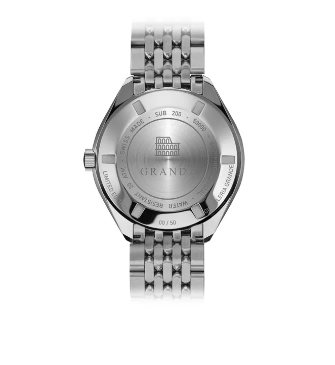 นาฬิกา Doxa SUB 200 Grande Roma หน้าปัดสีน้ำตาลไล่เฉดและฝาหลังสลักลายโคลอสเซียม