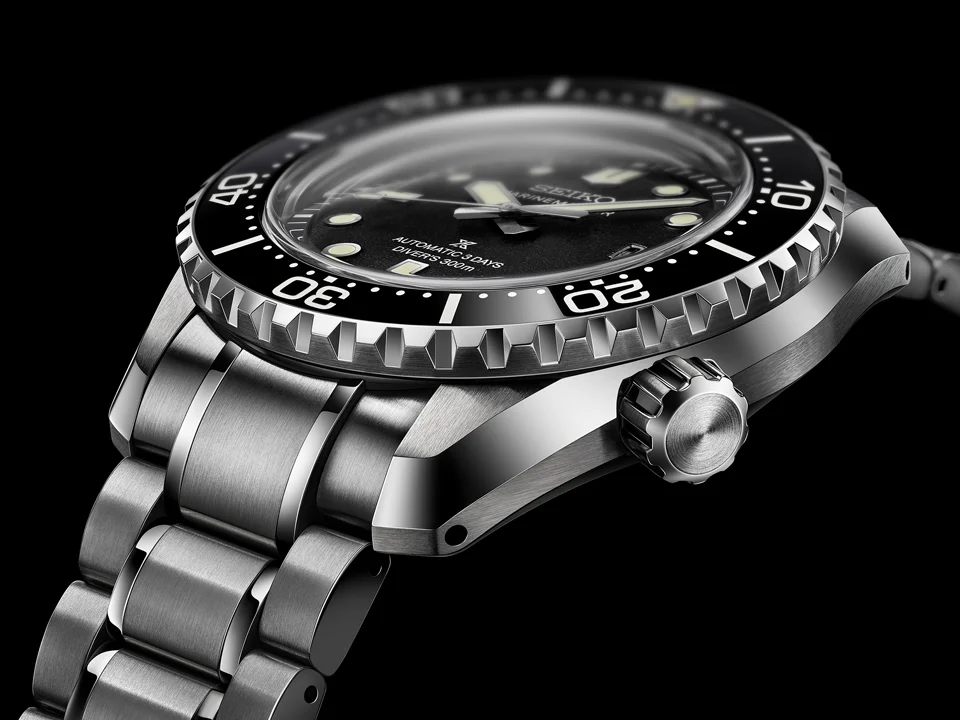 Seiko Prospex Marinemaster 1968 Heritage Diver's Watch กลับมาอีกครั้งกับรุ่นพิเศษ Seiko Prospex Marinemaster 1968 Heritage Diver's Watch HBF001 หน้าปัดสีดำ