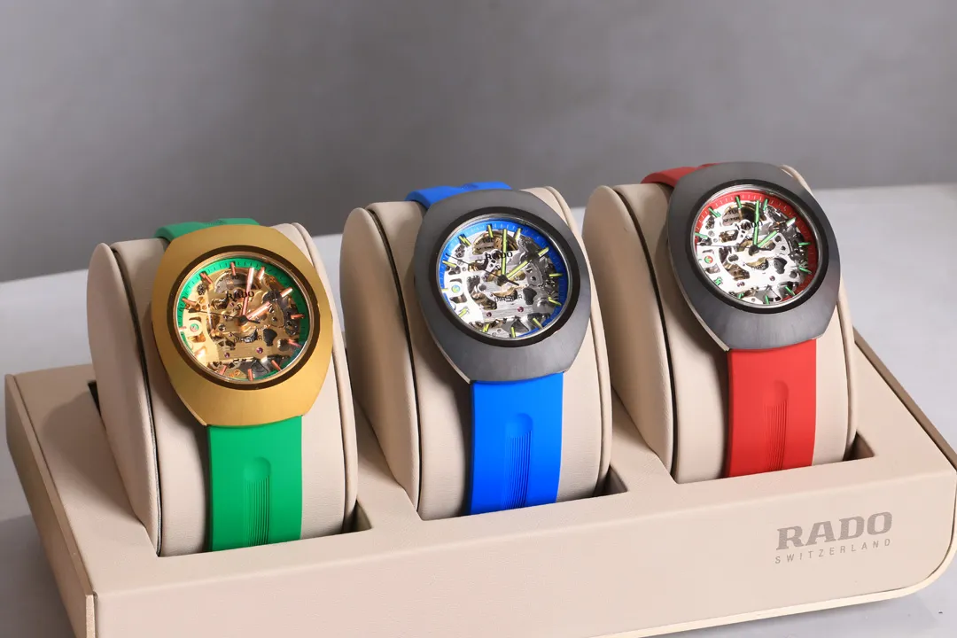 คอลเลกชั่น True Round x Les Couleurs® Le Corbusier® จำนวน 3 เรือนด้วยกัน