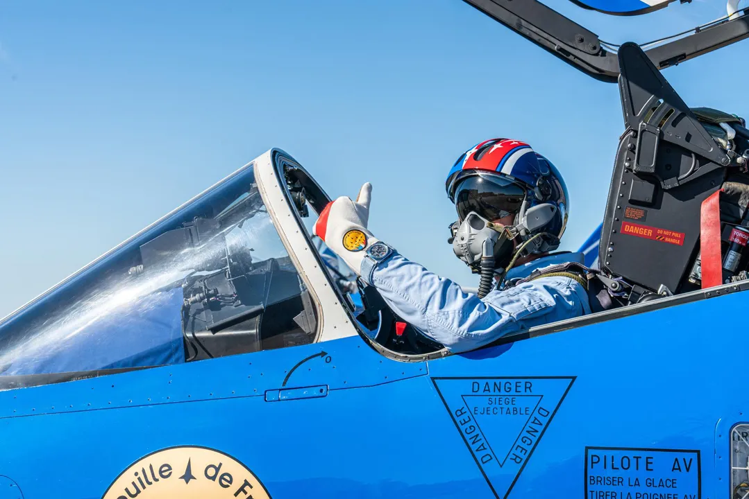 Bell and Ross BR-X3 Patrouille de France ความพิเศษที่มีแค่ 250 เรือนเท่านั้น นาฬิกา Bell and Ross BR-X3 Patrouille de France หน้าปัดสเกเลตันสีธงชาติฝรั่งเศสและโลโก้ฝูงบินที่ 6 นาฬิกา