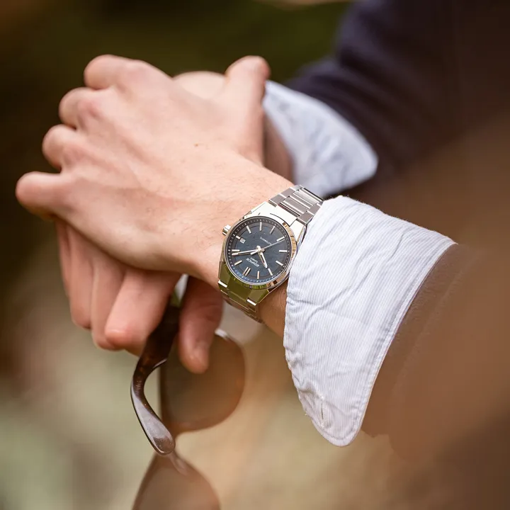 นาฬิกา-Casio-Edifice-EFK-110D EFK-110D-2A: หน้าปัดสีน้ำเงิน (Deep Blue)