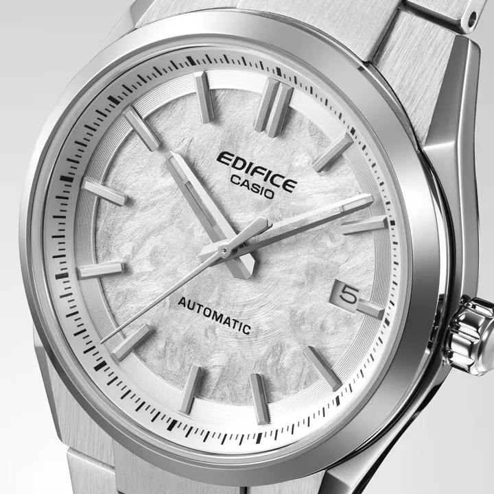 นาฬิกา-Casio-Edifice-EFK-110D หน้าปัดสีขาว/เงิน (Elegant Silver)