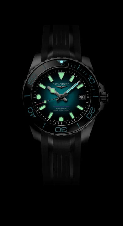 นาฬิกา Longines HydroConquest Commonwealth Games 2026 หน้าปัดไล่เฉดสีฟ้าม่วงชมพู