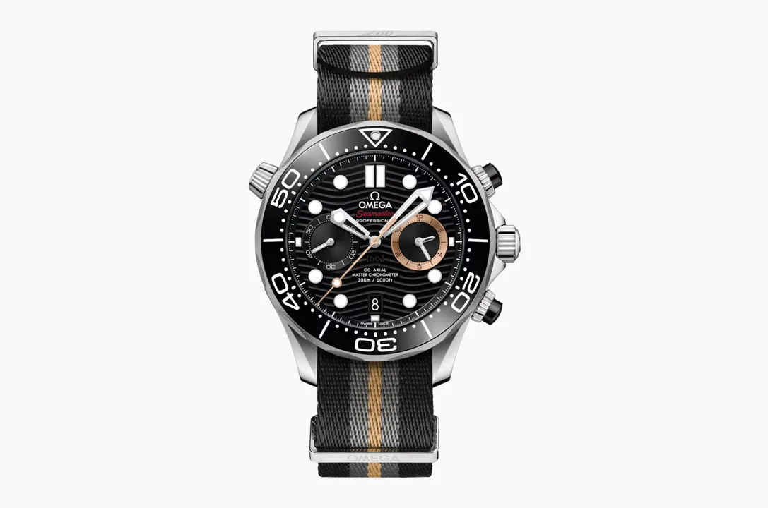 นาฬิกา OMEGA Seamaster 300M Diver Chronograph 007 First Light พร้อมสายนาโต
