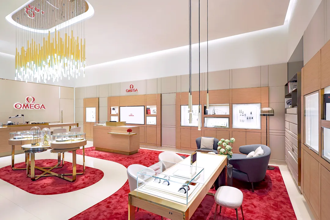 บรรยากาศหน้าร้าน OMEGA Boutique คอนเซปต์ใหม่ ชั้น 1 Central Embassy