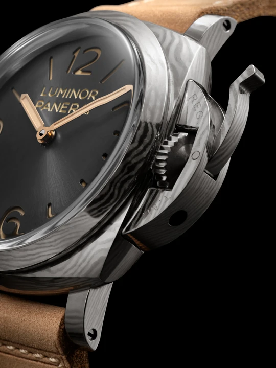 Panerai Luminor PAM01629 Forged Titanium ตัวเรือนไทเทเนียมลายคลื่น