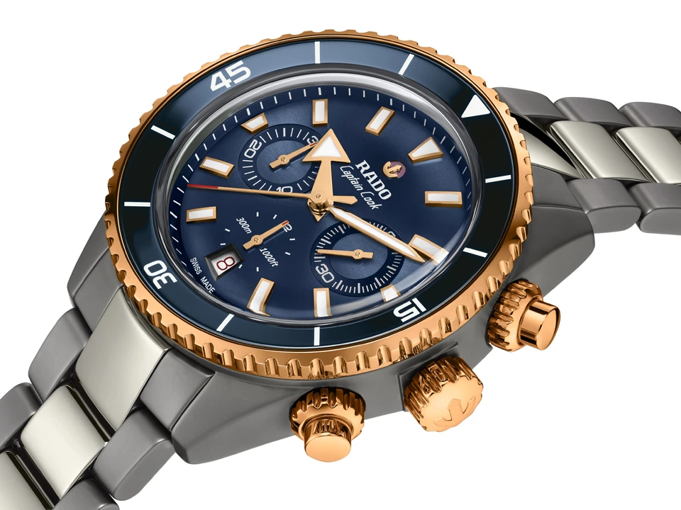 นาฬิกา Rado Captain Cook High-Tech Ceramic Chronograph หน้าปัดสีน้ำเงินและตัวเรือนเซรามิกสีเทา