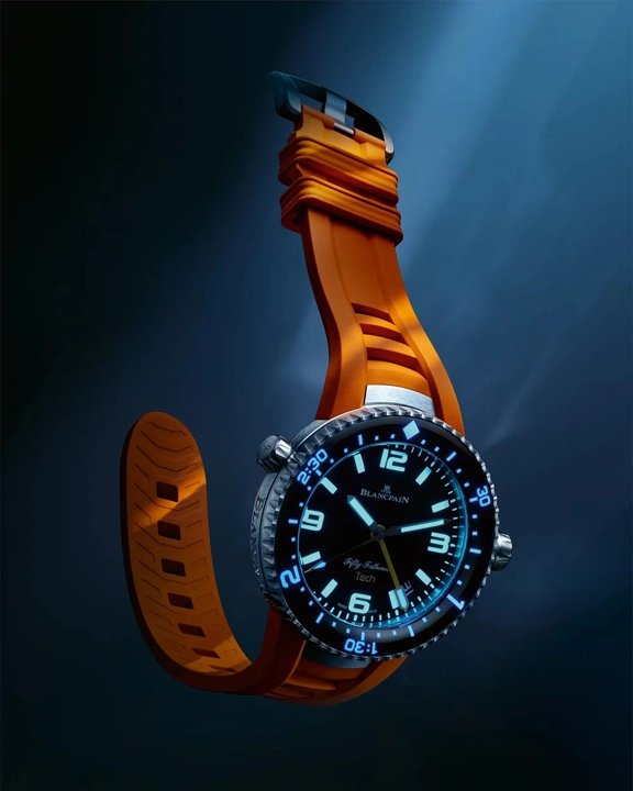 Blancpain Fifty Fathoms Tech Ref. 5019A จากรุ่น Limited สู่การผลิตเพื่อคนทั่วไป นาฬิกาดำน้ำ Blancpain Fifty Fathoms Tech Ref. 5019A ตัวเรือนไทเทเนียมพร้อมสายสีส้ม