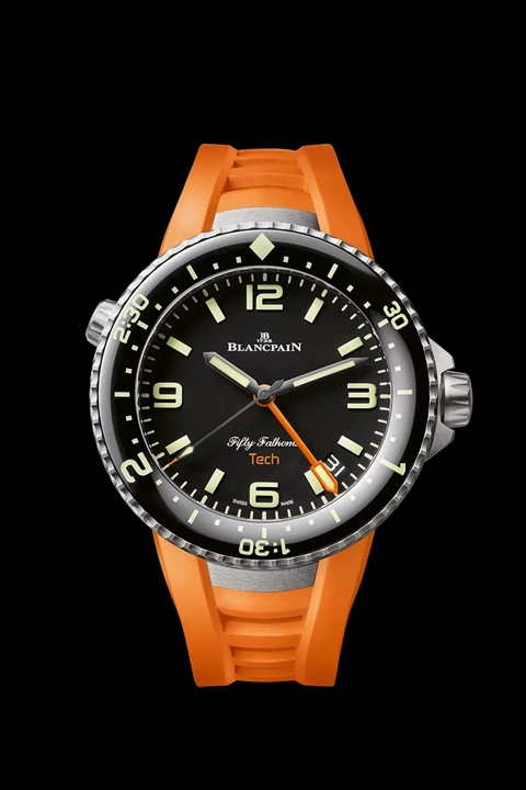 Blancpain Fifty Fathoms Tech Ref. 5019A จากรุ่น Limited สู่การผลิตเพื่อคนทั่วไป นาฬิกาดำน้ำ Blancpain Fifty Fathoms Tech Ref. 5019A ตัวเรือนไทเทเนียมพร้อมสายสีส้ม