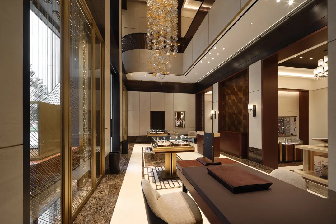 บูติก Patek Philippe คอร์ติน่า วอทช์ (Cortina Watch) โครงสร้างดูเพล็กซ์ ณ วัน แบ็งค็อก (One Bangkok)