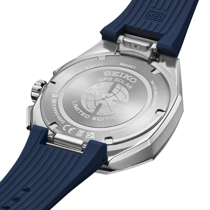 กลไก GPS Solar Caliber 5X63 และสายยางซิลิโคนสีน้ำเงินระบบ Quick-Change ของ Seiko