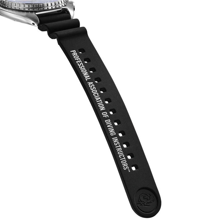 Seiko Prospex PADI 60th Anniversary Limited Edition (HBB002) ความพิเศษฉลอง 60 ปี PADI นาฬิกาดำน้ำ Seiko Prospex PADI 60th Anniversary Limited Edition รหัส HBB002 ตัวเรือน King Turtle หน้าปัดลายลูกโลกสีน้ำเงินตัดขอบแดง