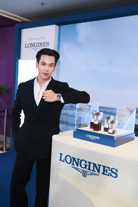 Longines เปิด Pop-up Store ที่ Central World ตรี-ภรภัทร ศรีขจรเดชา, เอินเอิน-ฟาติมา เดชะวลีกุล, โอม-สาริศ ทินราช และ เฟิร์ส-ฉลองรัฐ นอบสำโรง Longines Pop-up Store ที่ Central World