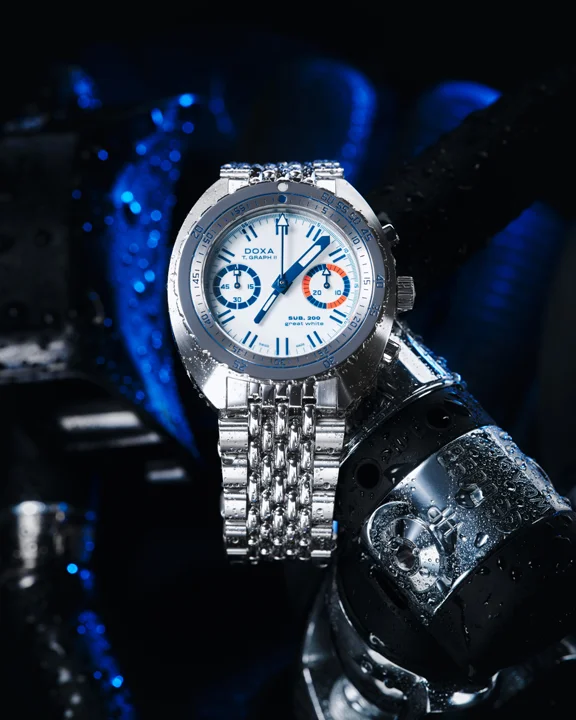 Doxa SUB T.Graph II ‘Great White’ แรงบันดาลใจจากฉลามขาว ผลิตแค่ 100 เรือน ตัวเรือนสเตนเลสสตีลขนาด 42 มม. พร้อมสาย Beads of Rice ของ Doxa Great White