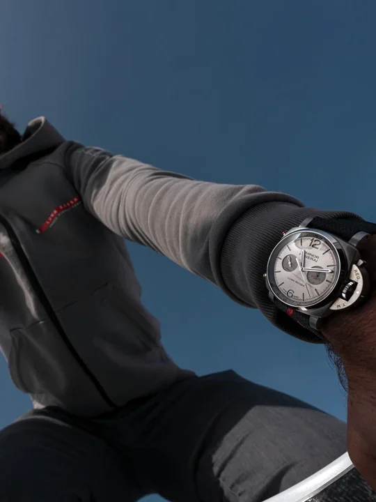 Panerai Luminor Luna Rossa 2026 ร่วมเป็นส่วนหนึ่งของการแข่งขัน America’s Cup Luminor Luna Rossa GMT PAM01791 GMT Business
