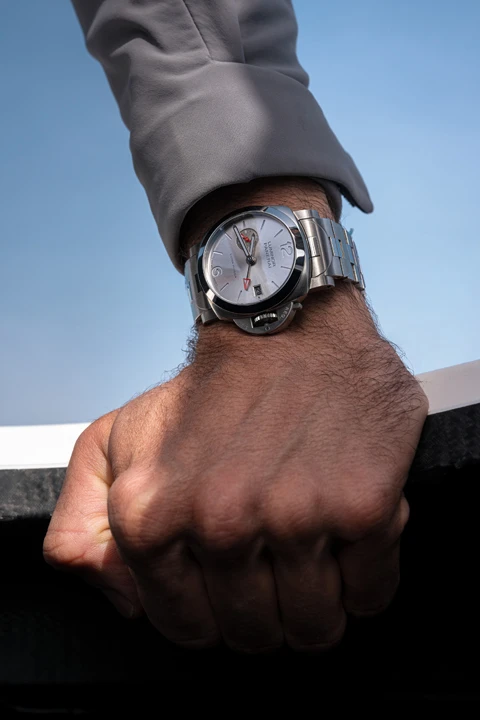 Panerai Luminor Luna Rossa 2026 ร่วมเป็นส่วนหนึ่งของการแข่งขัน America’s Cup Luminor Luna Rossa GMT PAM01791 GMT Business