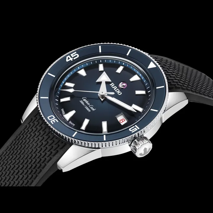 Rado Captain Cook 39mm. เผยโฉมหน้าปัดสีใหม่ นาฬิกา Rado Captain Cook 39mm หน้าปัดสีทอง Grained ขอบเซรามิกสีดำ สายสตีล Ref. R32223258