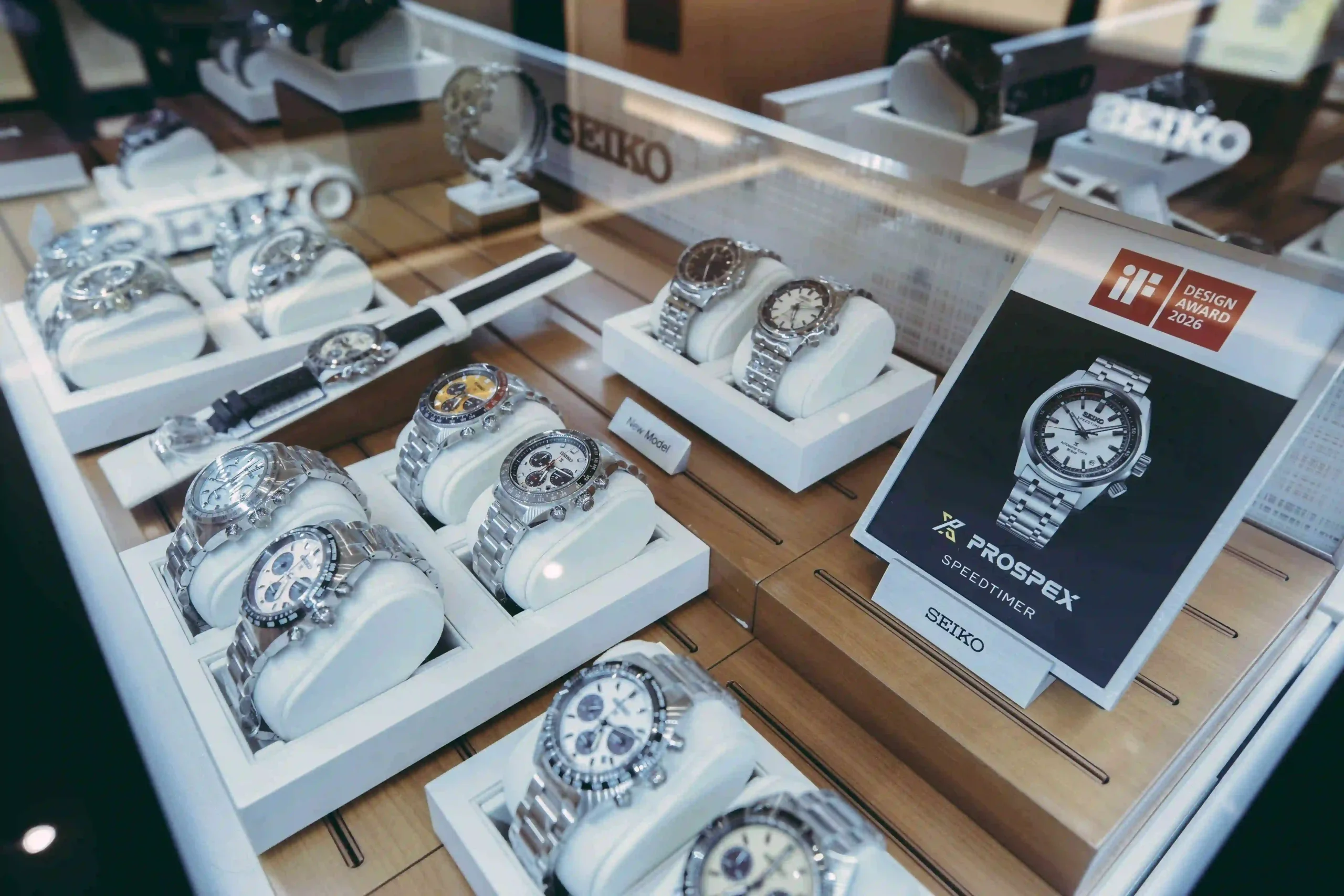Seiko Boutique Gaysorn บูติกโฉมใหม่ในไทย ฉลอง 145 ปี บรรยากาศด้านหน้า Seiko Boutique Gaysorn โฉมใหม่ ฉลองครบรอบ 145 ปี นำเสนอความเรียบหรูสไตล์ Japanese Aesthetic