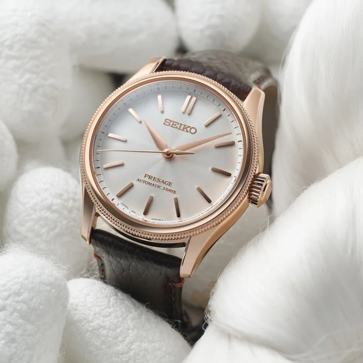 นาฬิกา Seiko Presage Classic Series รุ่น Limited Edition HCC008J ตัวเรือน Pink Gold หน้าปัดผ้าไหม Tomioka