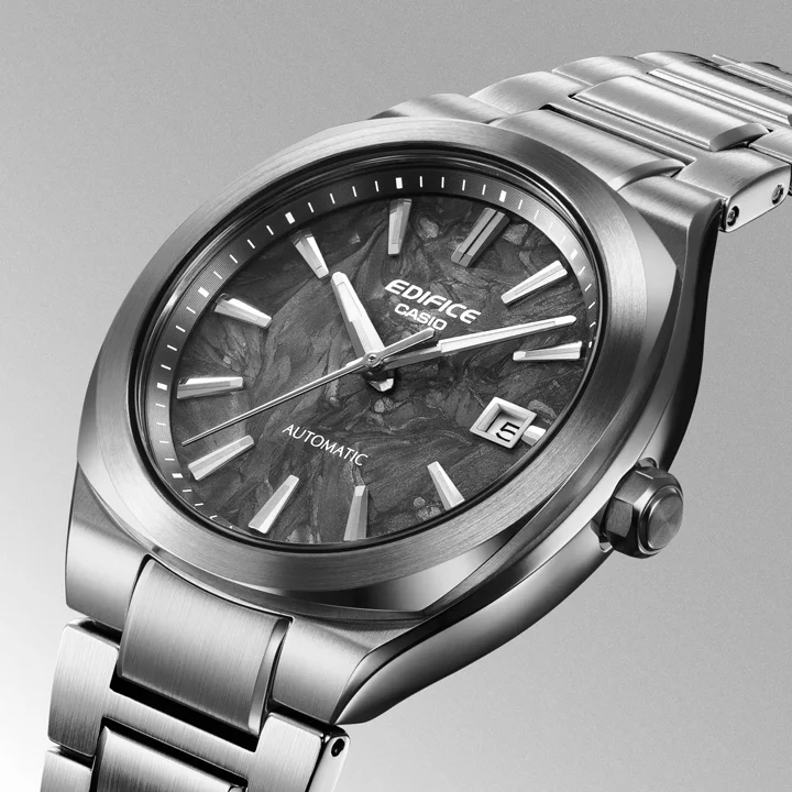นาฬิกา Casio Edifice EFK-200 Series ตัวเรือน Forged Carbon และรุ่นสเตนเลสสตีล ดีไซน์สปอร์ตแบบ Integrated Bracelet ขับเคลื่อนด้วยกลไกอัตโนมัติ