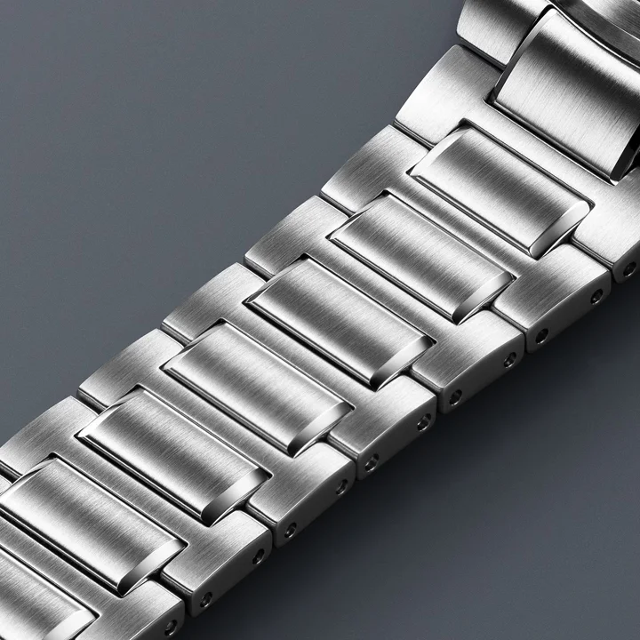 นาฬิกา Casio Edifice EFK-200 Series ตัวเรือน Forged Carbon และรุ่นสเตนเลสสตีล ดีไซน์สปอร์ตแบบ Integrated Bracelet ขับเคลื่อนด้วยกลไกอัตโนมัติ