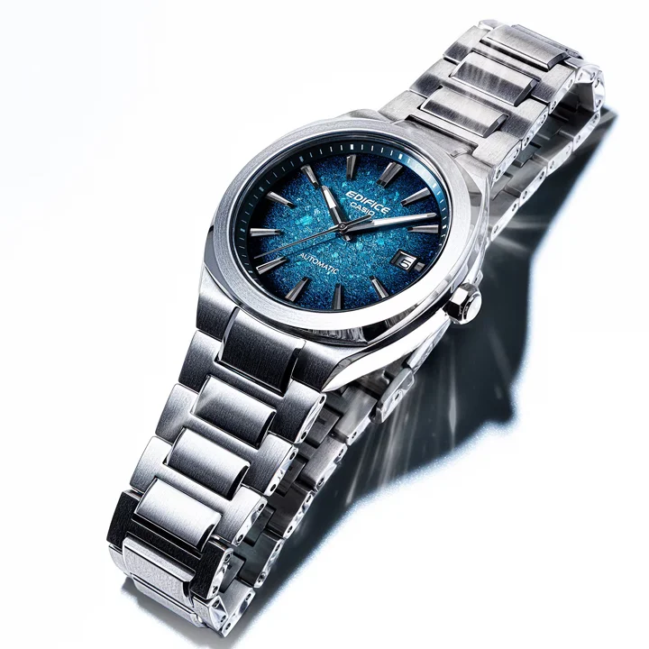นาฬิกา Casio Edifice EFK-200 Series ตัวเรือน Forged Carbon และรุ่นสเตนเลสสตีล ดีไซน์สปอร์ตแบบ Integrated Bracelet ขับเคลื่อนด้วยกลไกอัตโนมัติ
