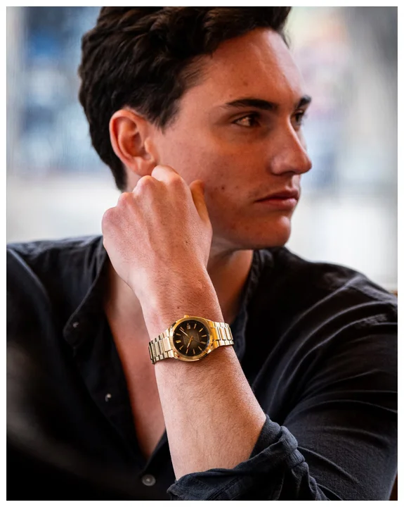 นาฬิกา Casio Edifice EFK-200 Series ตัวเรือน Forged Carbon และรุ่นสเตนเลสสตีล ดีไซน์สปอร์ตแบบ Integrated Bracelet ขับเคลื่อนด้วยกลไกอัตโนมัติ