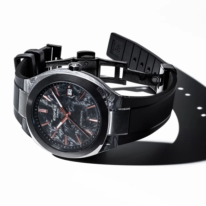นาฬิกา Casio Edifice EFK-200 Series ตัวเรือน Forged Carbon และรุ่นสเตนเลสสตีล ดีไซน์สปอร์ตแบบ Integrated Bracelet ขับเคลื่อนด้วยกลไกอัตโนมัติ