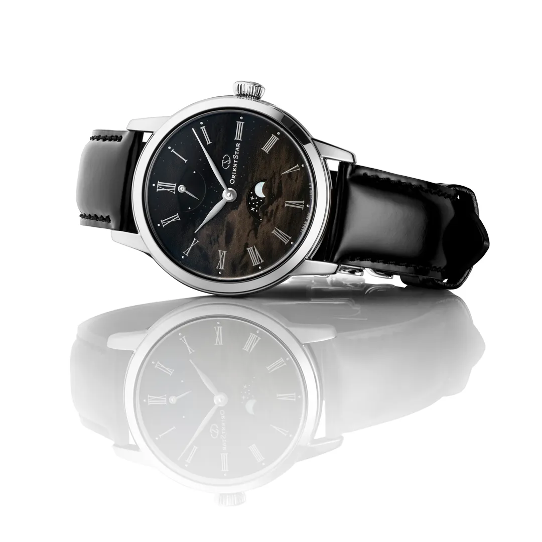 Orient Star F8 Moonphase จานข้างขึ้นข้างแรม White Mother-of-Pearl ที่ตำแหน่ง 6 นาฬิกา