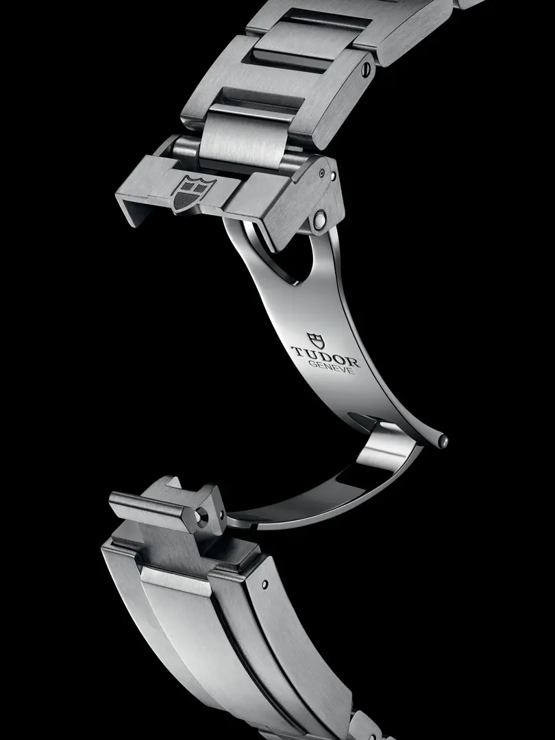 สายสเตนเลสสตีล Integrated Bracelet พร้อมบานพับ T-Fit ของ Tudor Northflag 2026 สายสเตนเลสสตีล Integrated Bracelet พร้อมบานพับ T-Fit ของ Tudor Northflag 2026