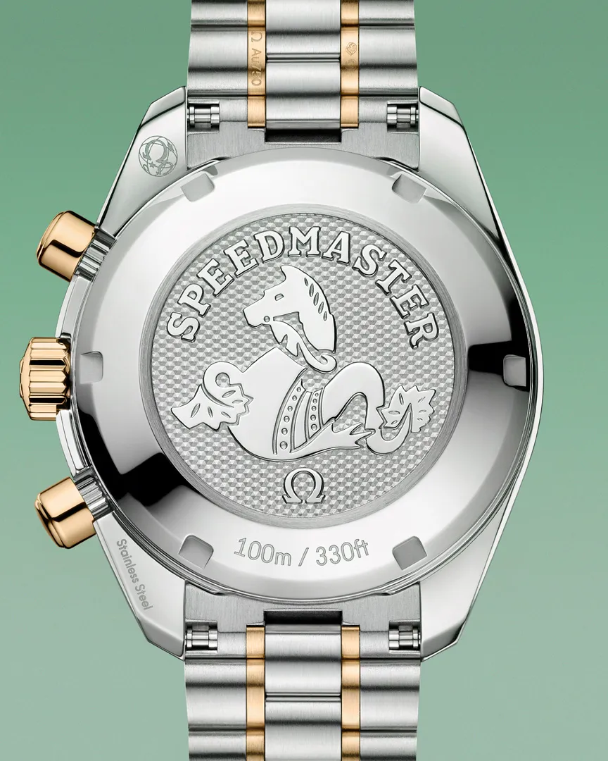 ฝาหลังเหรียญม้ามังกรทะเลของ OMEGA Speedmaster 38mm รุ่นทูโทนทอง Moonshine Ref. 324.20.38.50.02.001