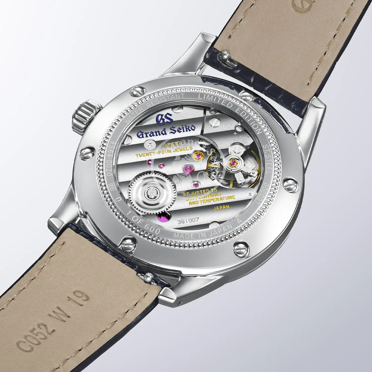Grand Seiko Elegance Collection SBGW325 ย้อนระลึกกลไกไขลานรุ่นแรกของ 9S Calibre ฝาหลังใส Grand Seiko SBGW325 โชว์กลไกไขลาน 9S64