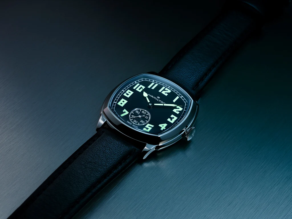 Hamilton American Classic Cushion H36129730 หน้าปัดดำ ตัวเลขเรืองแสง