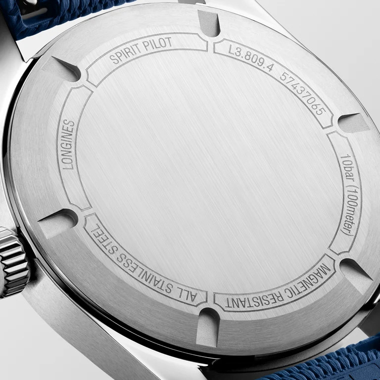 Longines Spirit Pilot Matt Blue เพิ่มความสดด้วยสีสันหน้าปัดใหม่ ฝาหลังทึบ Longines Spirit Pilot รุ่น 3 เข็ม กลไก L888.4