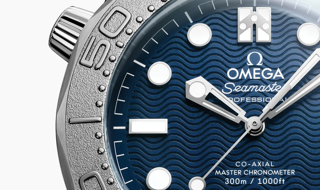 OMEGA Seamaster Diver 300M James Bond and Spectre Collection ความพิเศษจากคู่ปรับตลอดกาล OMEGA Seamaster Diver 300M James Bond ฝาหลังโรเตอร์ 007