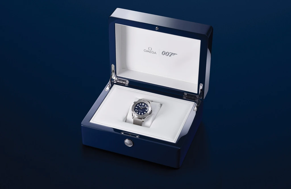 OMEGA Seamaster Diver 300M James Bond and Spectre Collection ความพิเศษจากคู่ปรับตลอดกาล นาฬิกาเจมส์บอนด์ OMEGA Seamaster Diver 300M ตัวเรือน 42 มม.