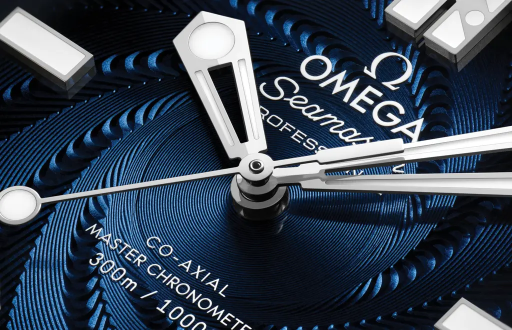 OMEGA Seamaster Diver 300M James Bond and Spectre Collection ความพิเศษจากคู่ปรับตลอดกาล นาฬิกา OMEGA 007 James Bond Limited Edition Boxset