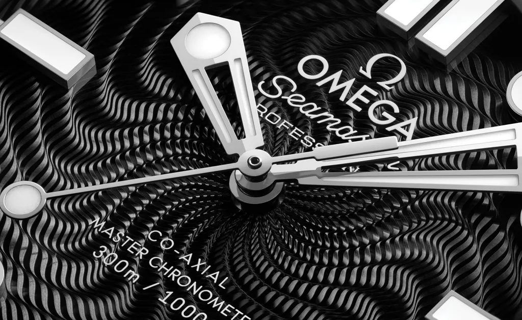 OMEGA Seamaster Diver 300M James Bond and Spectre Collection ความพิเศษจากคู่ปรับตลอดกาล นาฬิกา OMEGA 007 Spectre Limited Edition Boxset