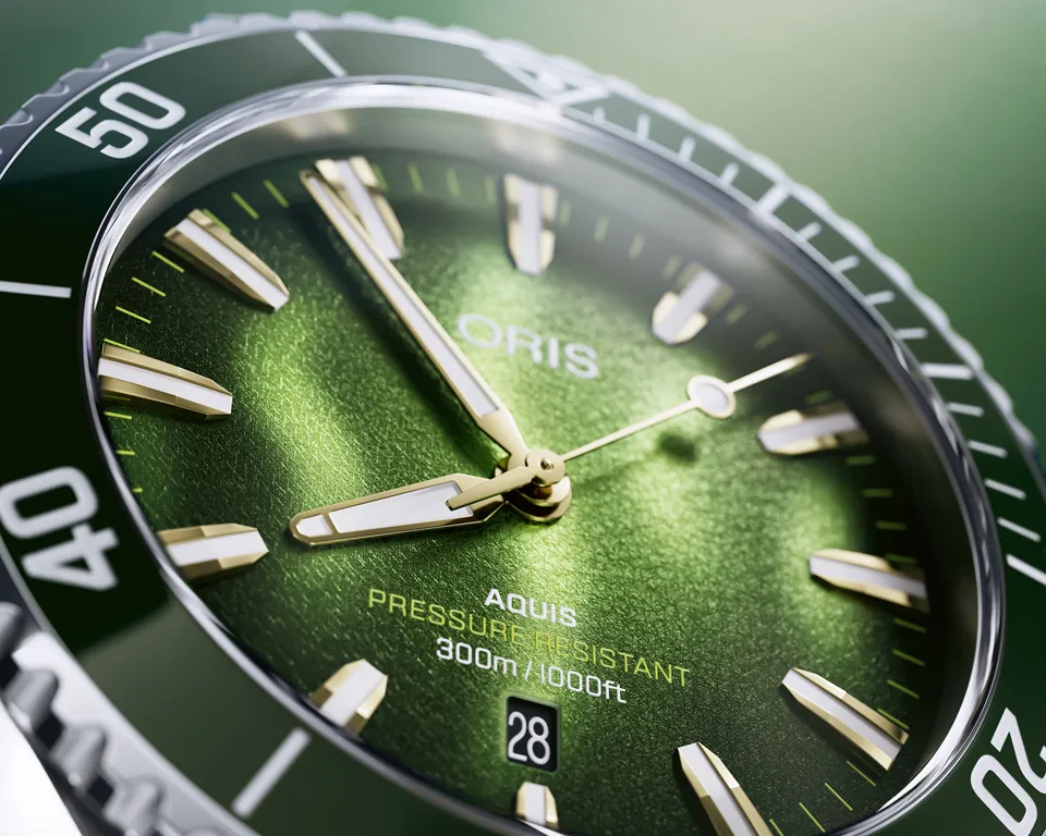 ORIS Kelp Forest Limited ร่วมเป็นส่วนหนึ่งของการอนุรักษ์สาหร่ายเคลป์ หน้าปัด ORIS Kelp Forest สีเขียว Ocean Green พิมพ์ลาย 3 มิติ เข็มขอบทอง