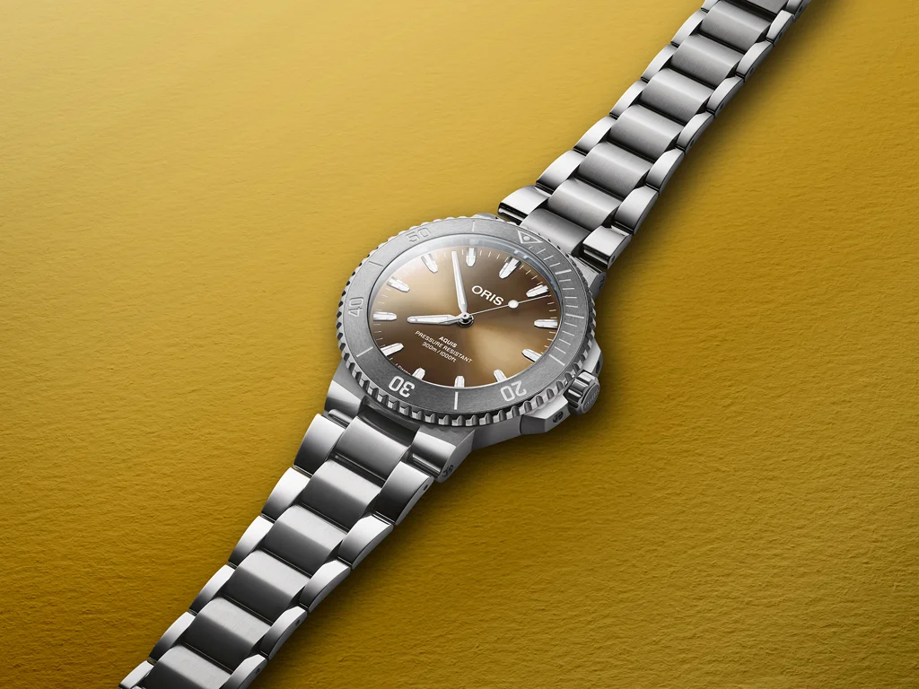 ORIS Bangkok Limited Edition สะท้อนความงามกรุงเทพฯ เพียง 50 เรือน ORIS Bangkok Limited Edition ผลิตเพียง 50 เรือน ราคา 122,900 บาท