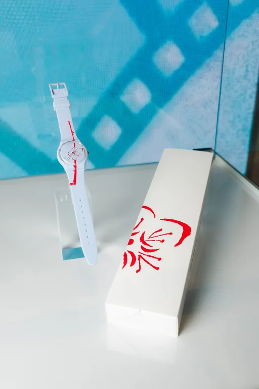 SWATCH จัดงานฉลอง 15 ปี The SWATCH Art Peace Hotel SWATCH Art Peace Hotel FLOWERING PLUM SO28Z136 โดย Han Feng