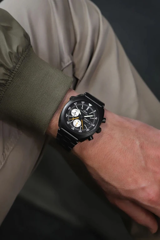 Sinn 140 A S Anniversary Limited Edition ฉลอง 65 ปีบริษัทกับเรือนเวลาแห่งอวกาศ Sinn 140 A S Anniversary บนข้อมือ