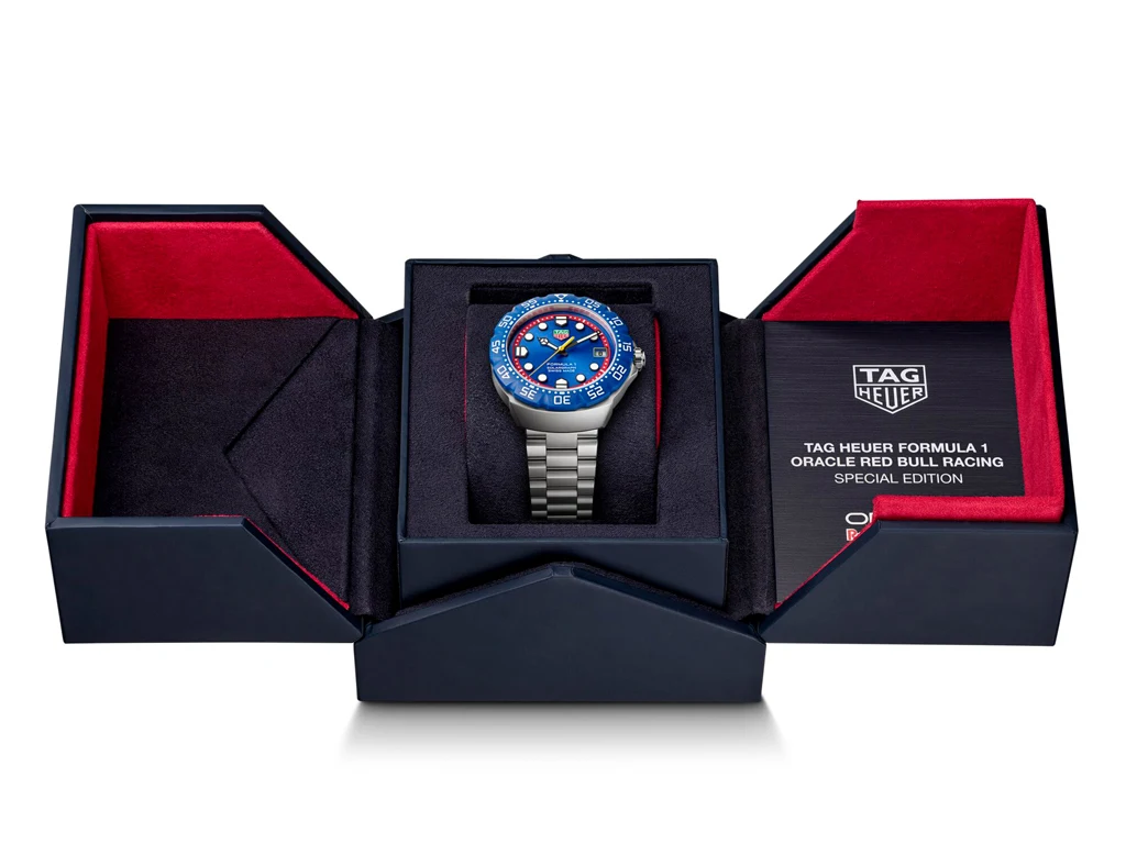 TAG Heuer Formula 1 Solargraph x Oracle Red Bull Racing ฉลองครบ 10 ปีแห่งความร่วมมือ กล่องพิเศษ TAG Heuer x Oracle Red Bull Racing